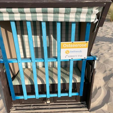 Apartment Ostseerose Ein Strandkorb Ist Im Sommer Inclusive Zempin Exterior foto